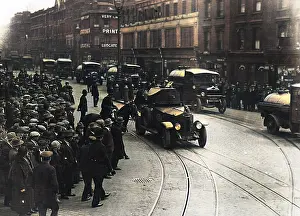 Aldgate: STRIKE/ARMOURED CARS