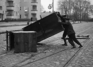 Removing: Strike of the Berlin Transportation Company, 1932