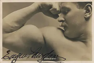 Flexing: STRONG MAN, E. SANDOW