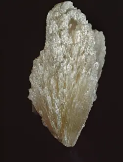 Opaque: Strontianite