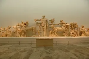 Centaur: The struggle of the Lapita and centaurs at the wedding Pirit