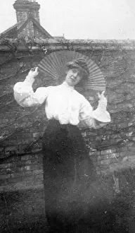 Bpeosa: Student with fan