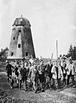 Oder: Students in a camp of voluntary work service, 1932