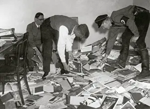 Geist: Students collecting books for the book burning
