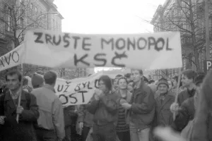 Cancel: Students - demonstration - International Students Day