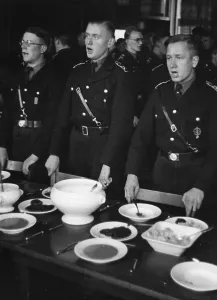 Nsdstb: Students eat lunch, 1935