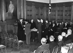Accepting: Students in the Nazi state, 1942