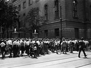 Suspended: Students in front of the university in Berlin, 1932