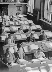Libraries: Students in the Vienna University Library, 1936