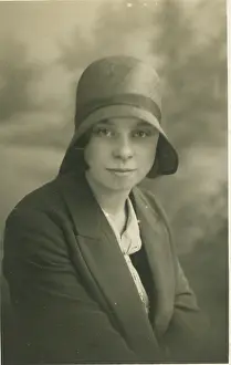 Jan21: Studio photograph of 1920s woman