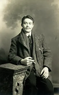 Elbow: Studio photograph of a Belgian VAD patient