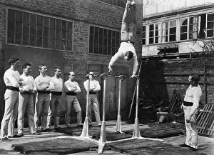 Gymnastic: Stuetzschwingel, 1909