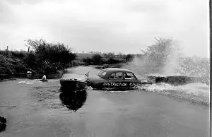 Nosedive: Stuntman attempts to fly car over river