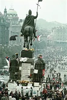 St Wenceslas: St.Wenceslas monument - protest - protesters - Prague