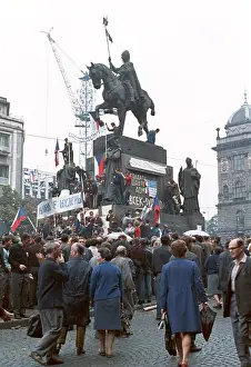 St Wenceslas: St.Wenceslas monument - protest - protesters - Prague