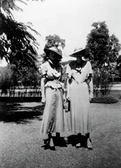 Shade: Two stylish lady friends