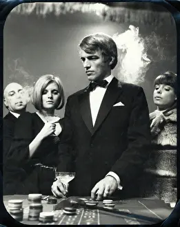 Chips: SUAVE MAN IN CASINO