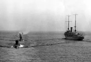 Raeder: Submarine exercises next to the aviso Grille