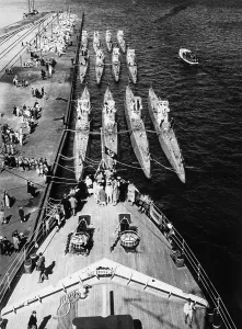 Submarines: Submarine parade, 1936