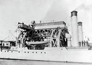 Clam: submarine parent ship of the German fleet, 1917