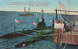 Lifebelt: US submarines and battleships, Hudson River, USA