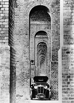 Scrape: Subwayviaduct in London