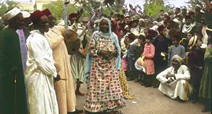 Draperies: Sudanese singers