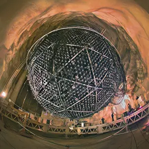 Astrophysics: Sudbury Neutrino Observatory (SNO)
