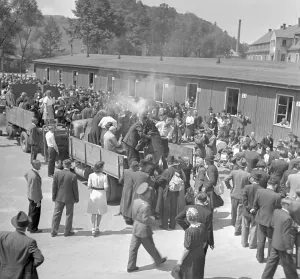 Liberec: Sudeten Germans on their way to a railway station