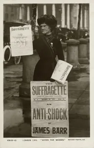 Wspu: Suffragette selling copies of The Suffragette