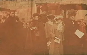 Suffragettes Annie Kenney & Helen Fraser 1907