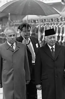 Sheremetyevo: Suharto visits USSR