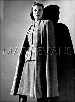 Lelong: SUIT WITH CAPE BY LELONG
