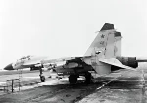 Su 27: Sukhoi Su-27 Flanker