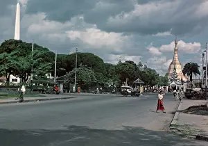 Sule: Sule Pagoda Road - Rangoon