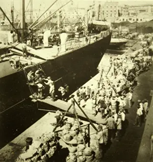 Sulfur: Sulphur industry in Sicily Italy - Loading