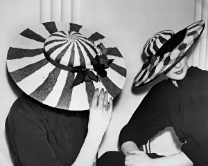 Chequered: Summer hats