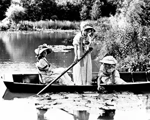 Summers: A Summer's Day Victorian period