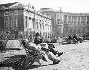 Bathers: Sun bathers in front of the Hofburg in Vienna