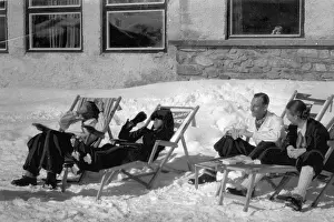 Sunbath: Sunbath in winter