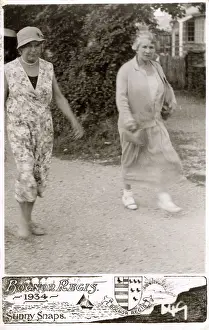 Dour: Sunny Snaps postcard - Bognor Regis - Two elderly ladies