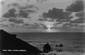 Seascape: Sunset Over the Ocean