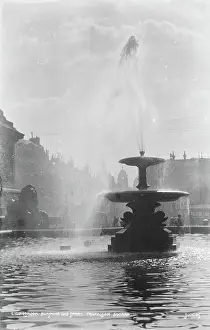 Sprays: Sunshine and Spray at Trafalgar Square