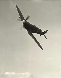 Maneuvering: Supermarine Spitfire 5B / VB