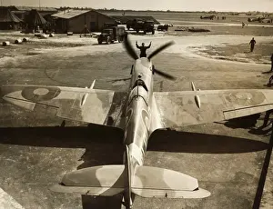 Take Off: Supermarine Spitfire 9B / IXB