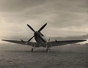 Merlin: Supermarine Spitfire IX powered by a Merlin 61