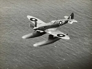 Float Plane: Supermarine Spitfire LF-9 / LF-IX Floatplane