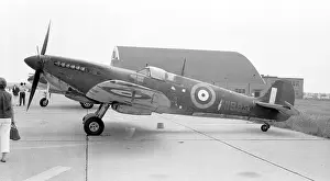 Mk.ixc: Supermarine Spitfire LF Mk.IXc N1882