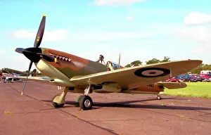 585723: Supermarine Spitfire PR Mk.XI G-PRXI - PL983