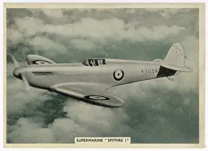 Superiority: Supermarine Spitifire in flight - start of WW2